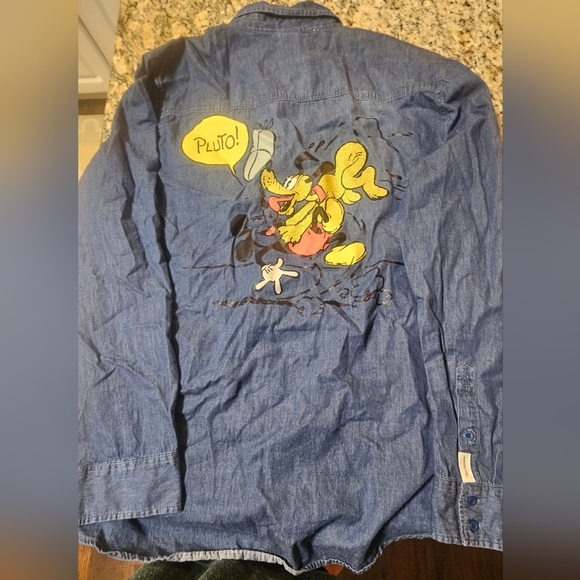 Vintage Disney Parks Her Universe Mickey and Pluto Comic Denim Shirt. Xl - Picture 10 of 15